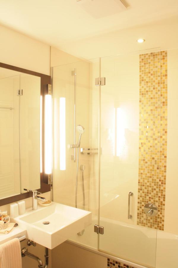 Hotel Haus Berlin Bonn Bagian luar foto