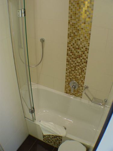 Hotel Haus Berlin Bonn Bagian luar foto